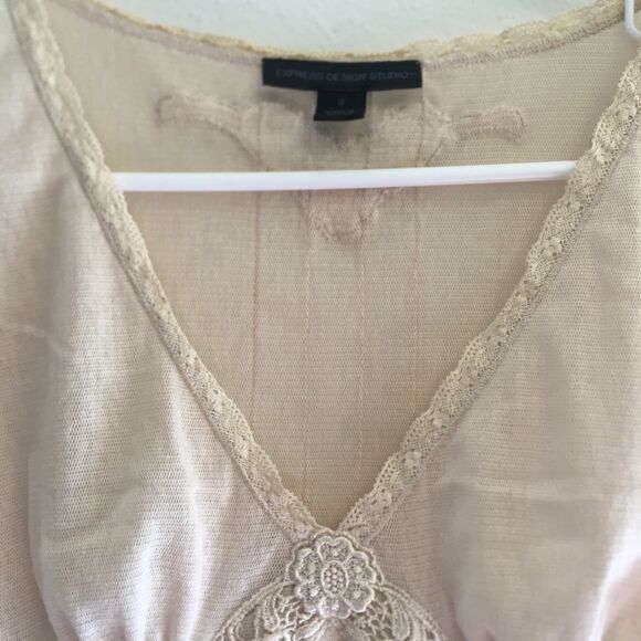 Vintage Y2K Delicate Scalloped Lace Ivory Pleated Blouse - Picture 5 of 12